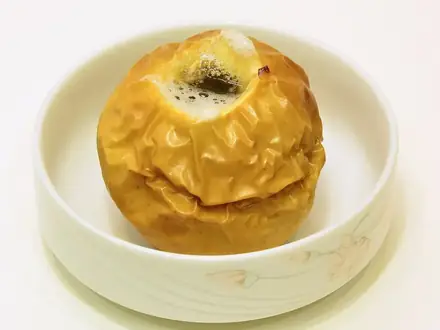 Запечённые яблоки с мёдом и орехами